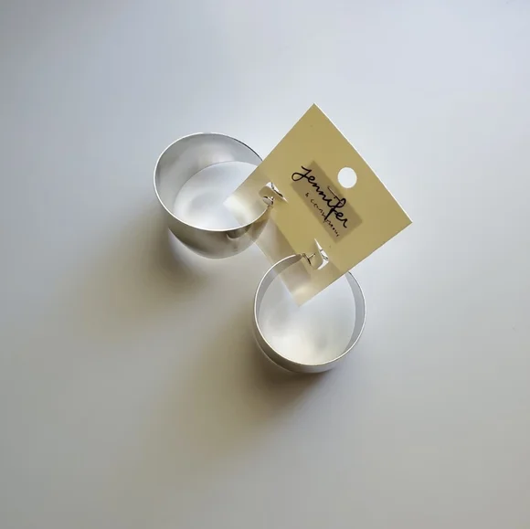 Chunky Hoop Earrings - Picture 2 of 6